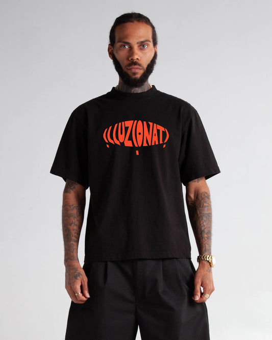 Illuzionati Custom Black T-Shirt – Red Logo | Premium Cotton, Exclusive Streetwear